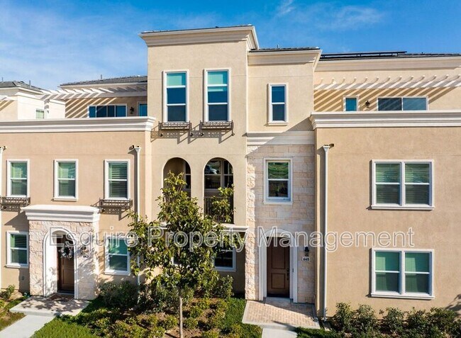 Foto del edificio - 643 Winchester Dr