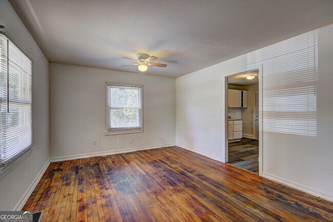 Foto del edificio - 3961 Blair Ct