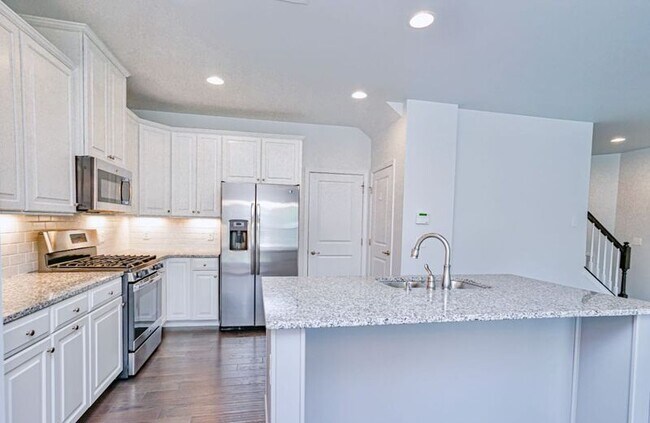 Building Photo - 105 Middleby Way