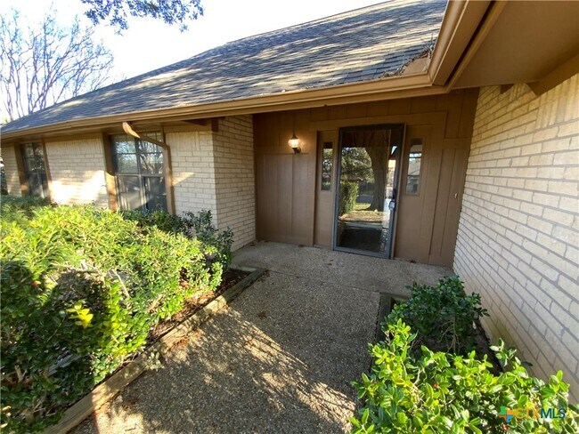 Foto del edificio - 2429 Canyon Creek Dr