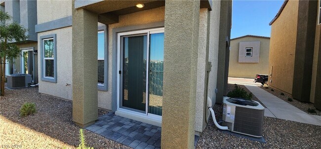 Foto del edificio - 7953 Whisper Words Ave