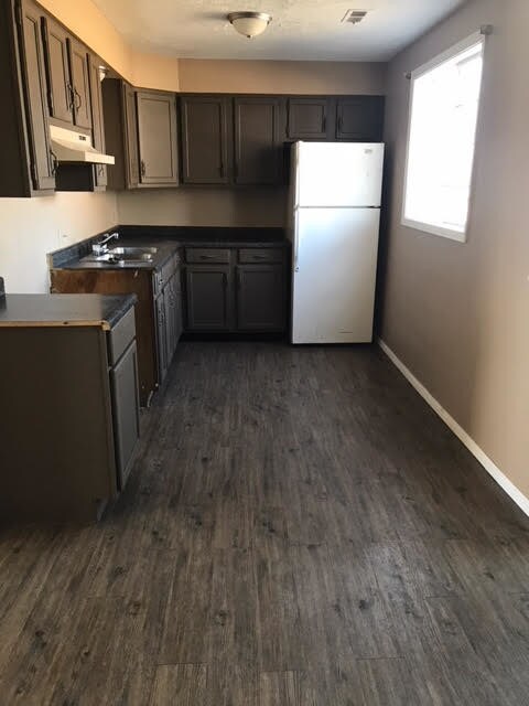 Foto del edificio - 1310 E 5th St