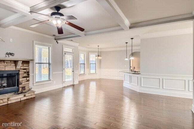 Foto del edificio - 5 br, 3 bath House - 577 Camano Way UNIT