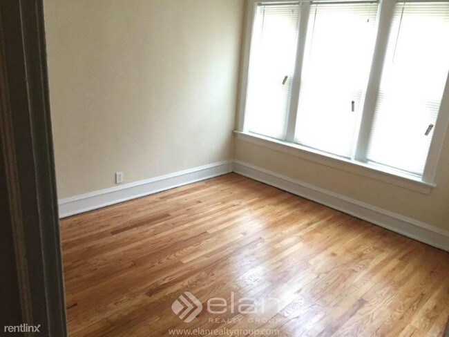 Foto del edificio - 1401 W 80th St
