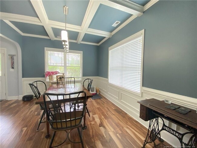 Foto del edificio - 351 Maplewood Dr