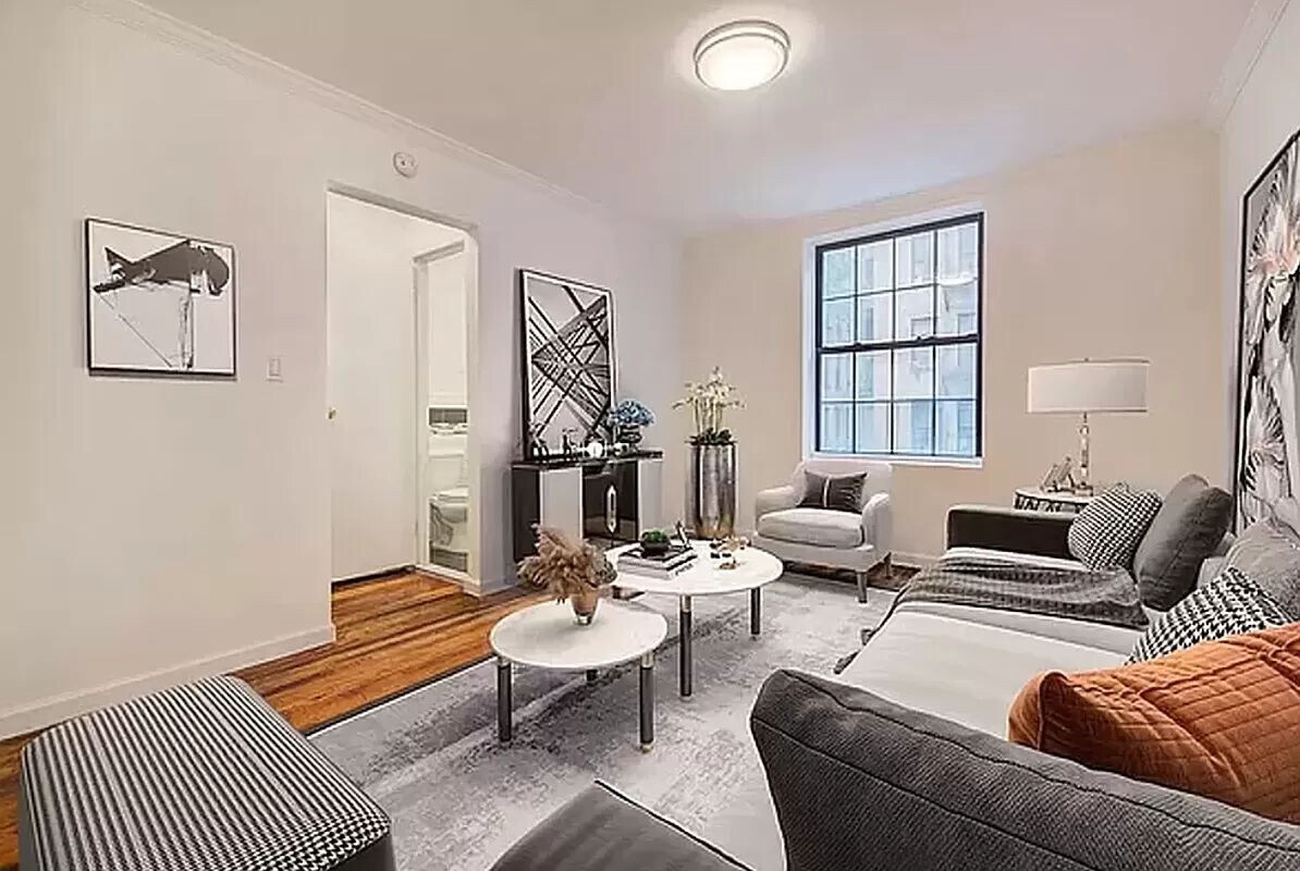 Primary Photo - 230 West 150th Street