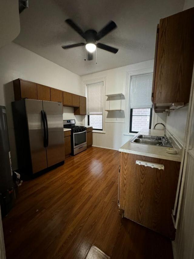 Building Photo - 3 bedroom in Chicago IL 60642