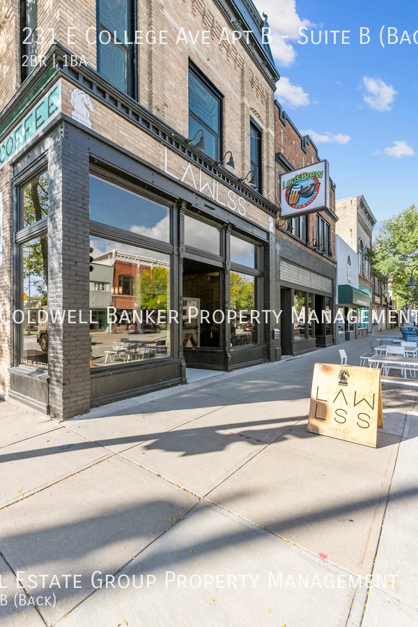 Building Photo - 231 E College Ave
