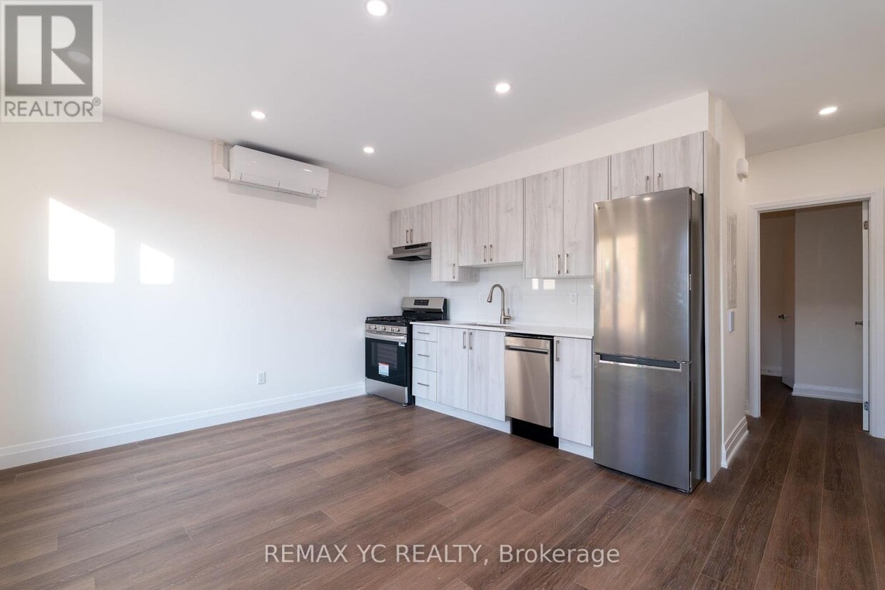 Photo principale - 673 Danforth Ave