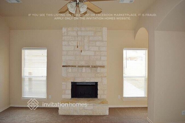 Foto del edificio - 1147 Clairemont Ln