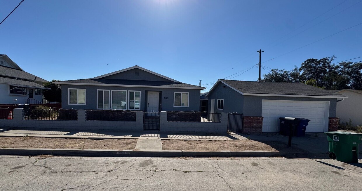 Foto principal - Beautifully Freshly Renovated Home in the ...