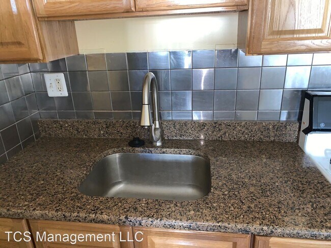 Foto del edificio - 2 br, 1 bath House - 1634 Emerson St. Unit 1