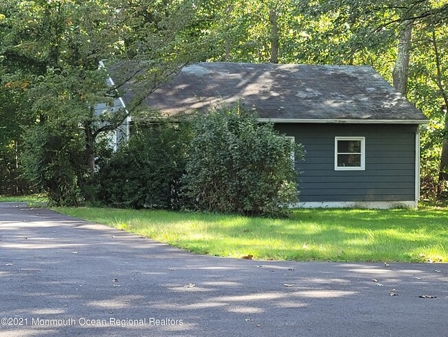 Building Photo - 690 County Rd 539
