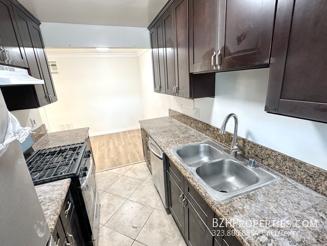 Building Photo - Brand New Renovated 1Bedroom 1Bathroom In ...