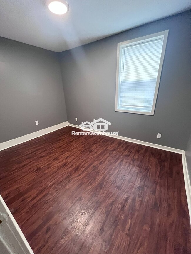 Foto del edificio - 341 19th Ave NE