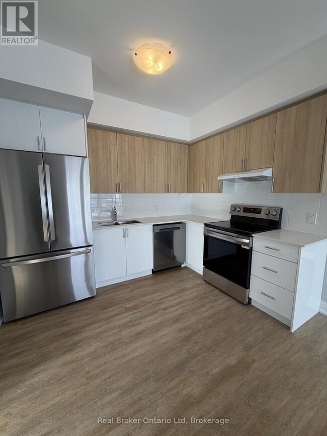 Building Photo - 60 Donald St