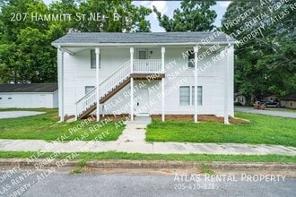 Building Photo - 207 Hammitt St NE