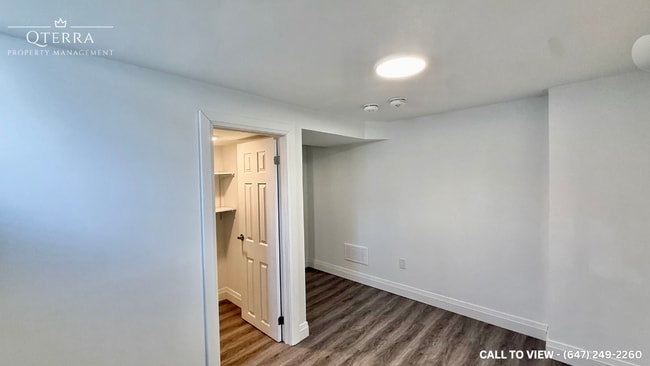 Building Photo - 76 William Honey Cres