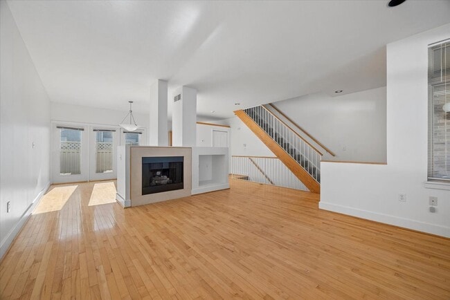 Foto del edificio - 243 Carron St