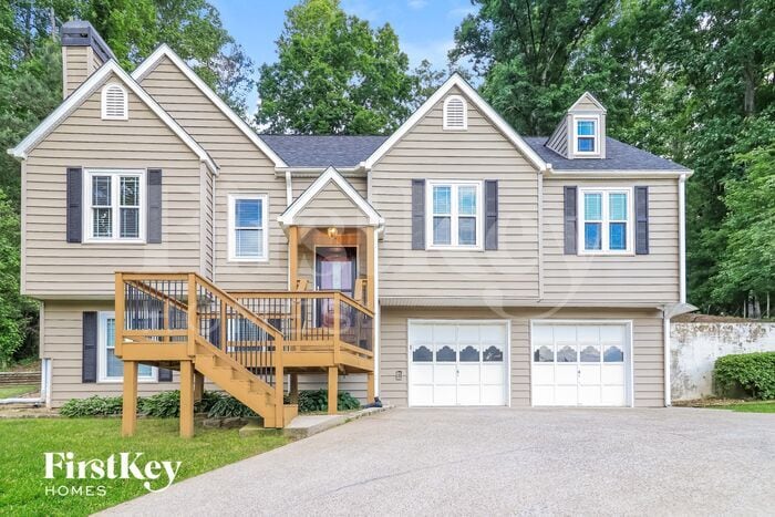 Primary Photo - 611 Bluff Dr