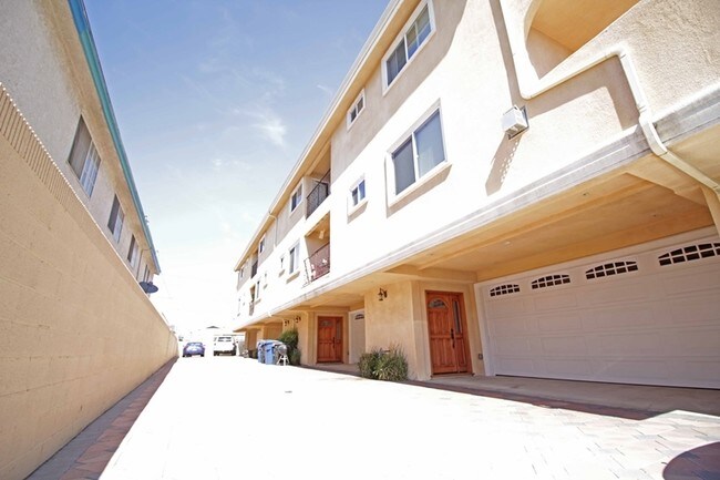 Foto del edificio - 1515 W 207th St