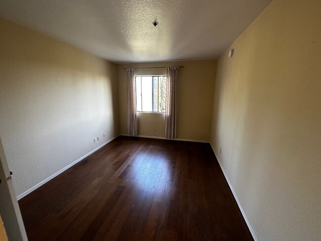 Foto del edificio - 1418 Venice Blvd