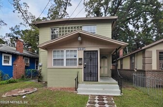 Building Photo - 1337 W 23rd St
