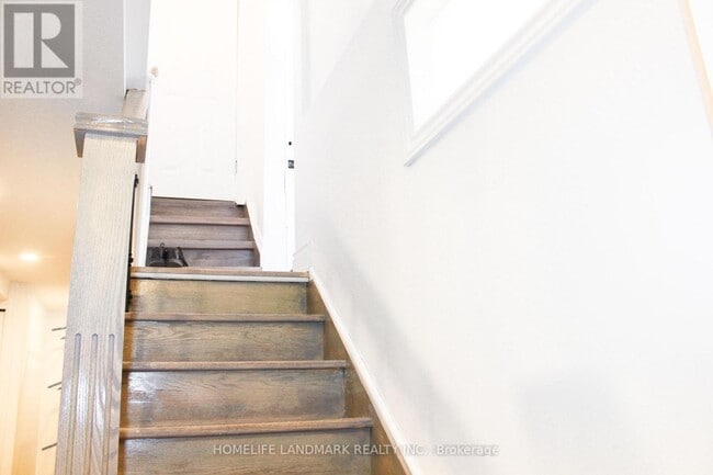 Building Photo - 38 Glenvalley Dr