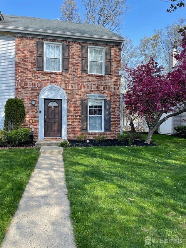 Foto principal - 399 Hadleigh Ln