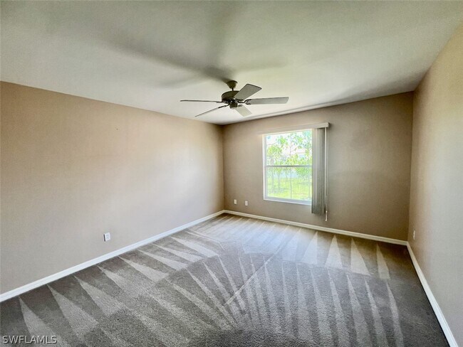 Building Photo - 3008 Palmetto Oak Dr