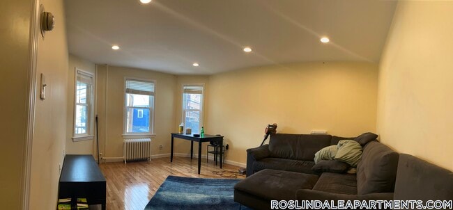 Building Photo - 50 Jewett St