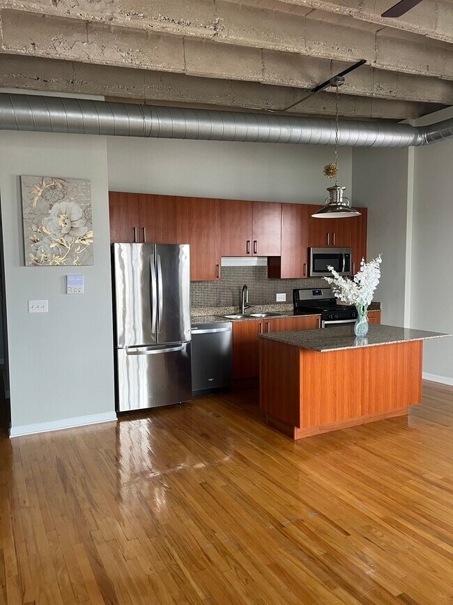 Foto del edificio - 4545 S Drexel Blvd