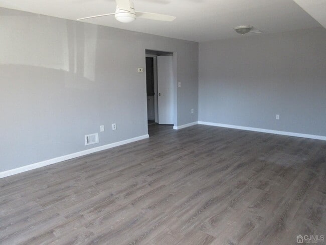 Building Photo - 1601 Raspberry Ct