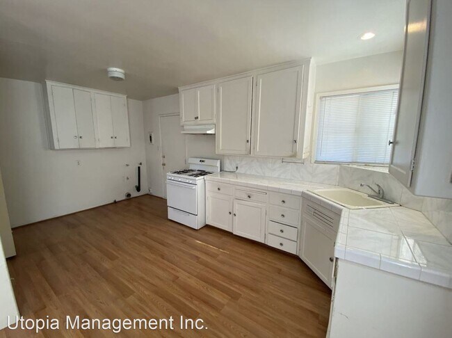 Foto del edificio - 2 br, 1 bath House - 8111 Artesia Blvd