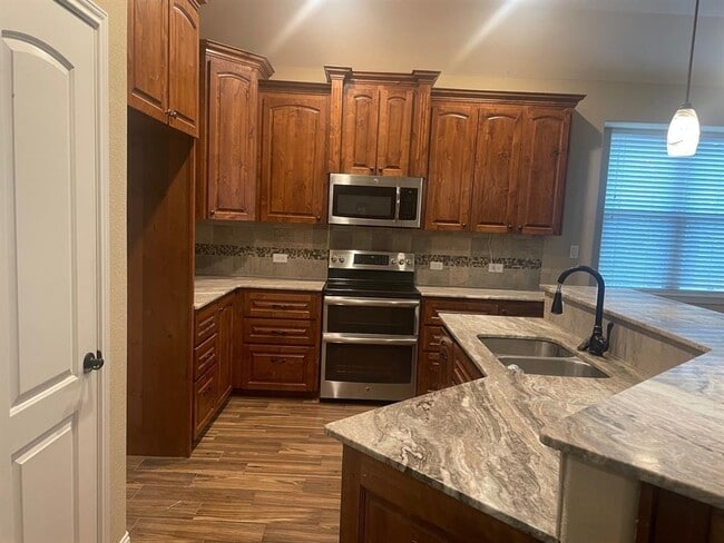 Foto del edificio - 103 S Kanaio Dr