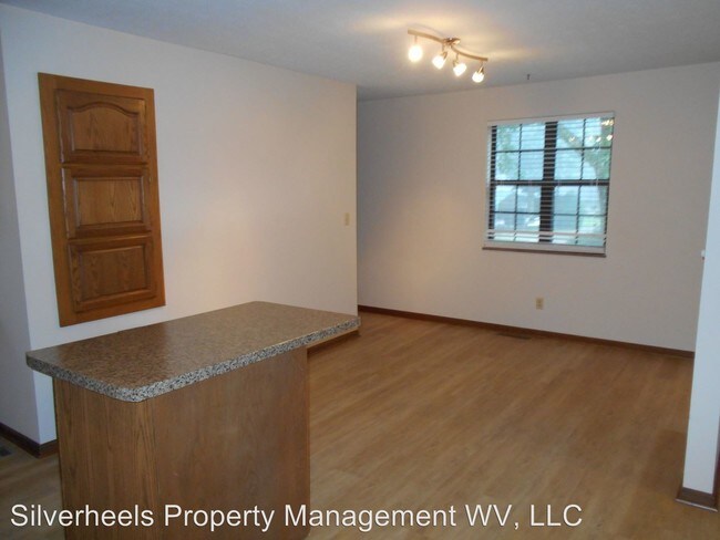 Building Photo - 2 br, 1.5 bath House - 508 1/2 55th Street