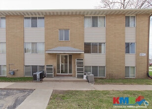 Building Photo - 119 Southview Dr