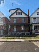 Building Photo - 333-333 Emerald St N