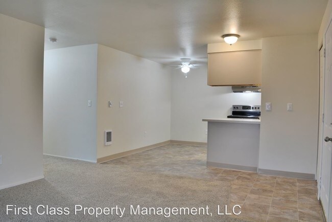 Building Photo - 1255 NW 183rd Ave
