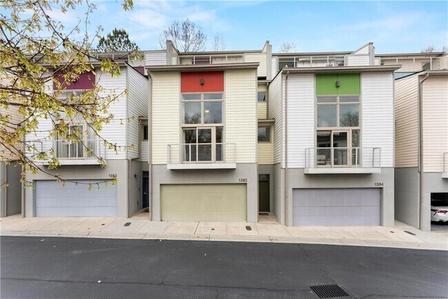 Foto del edificio - 1382 Stirling Cir NW