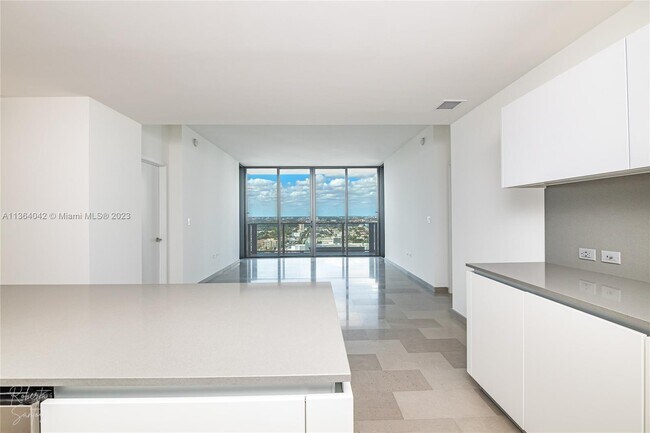 Foto del edificio - 88 SW 7th St