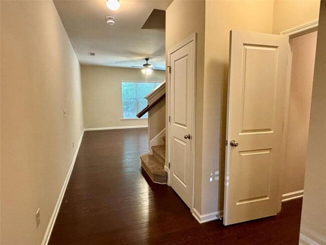 Foto del edificio - 1344 Brookmere Way