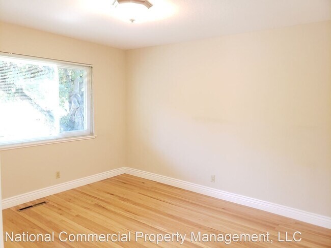 Building Photo - 3 br, 3 bath House - 138 Old Adobe Way