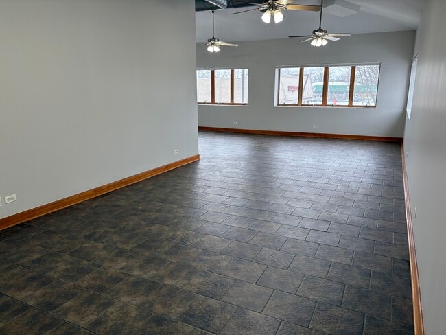 Foto del edificio - 16649 Oak Park Ave