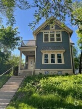 Building Photo - 1106 E Pryor Ave