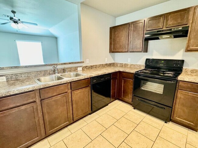 Foto del edificio - 6707 N 128th E Ave