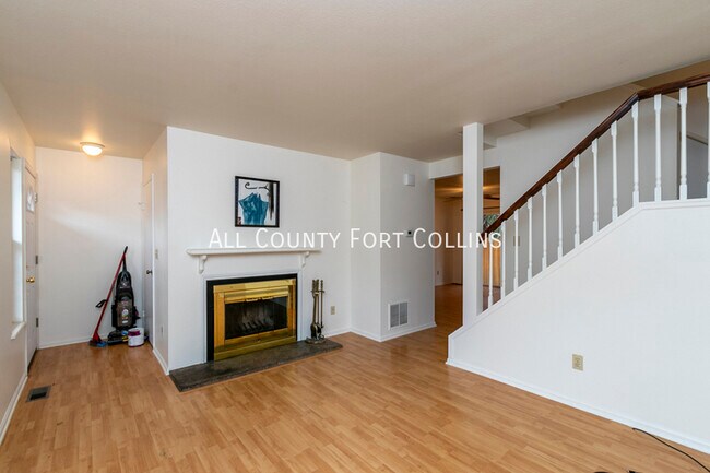 Building Photo - Midtown 4 Bedroom Town Home