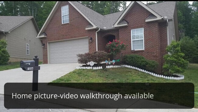 Building Photo - 10304 Iverson Lane