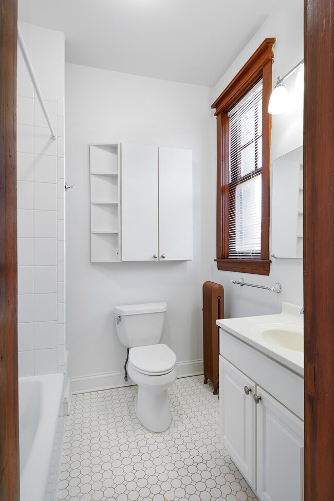 New Bath With Great Water Pressure, Storage, Natural Light - 1065 W Hollywood Ave