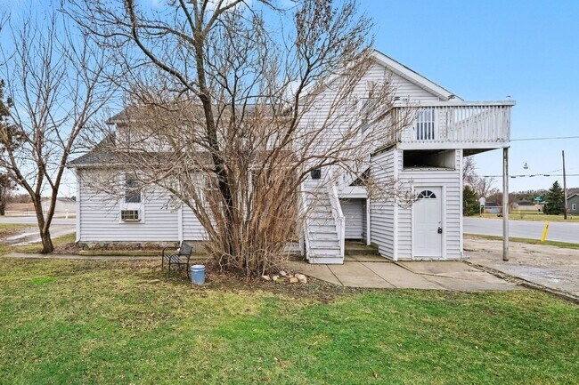 Foto del edificio - 8009 E Bristol Rd